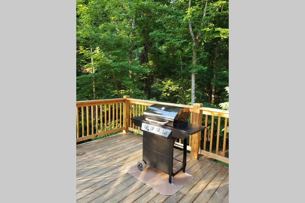 A Smoky Mountains Retreat - Chalet De Montagne Villa Gatlinburg Exterior photo
